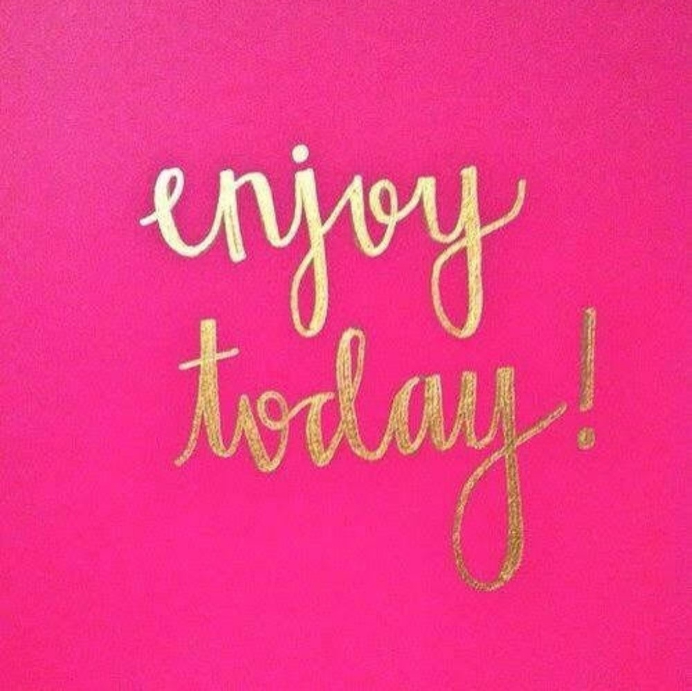 TAKE $5 OFF WEARABLE ITEMS ONLY PRICED $25 and ABOVE 
NO OFFERS ENDs 2/3/26 Est